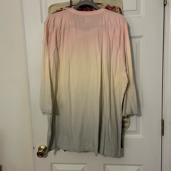 PINK by Victoria's Secret Size XXL Light Pink Gradient Tee - Picture 4 of 4